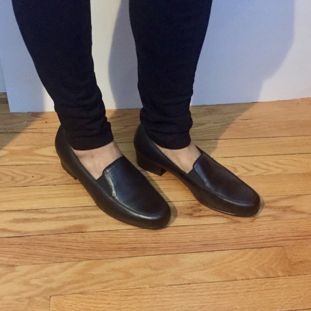 NEW DR. SCHOLL’S SHOES